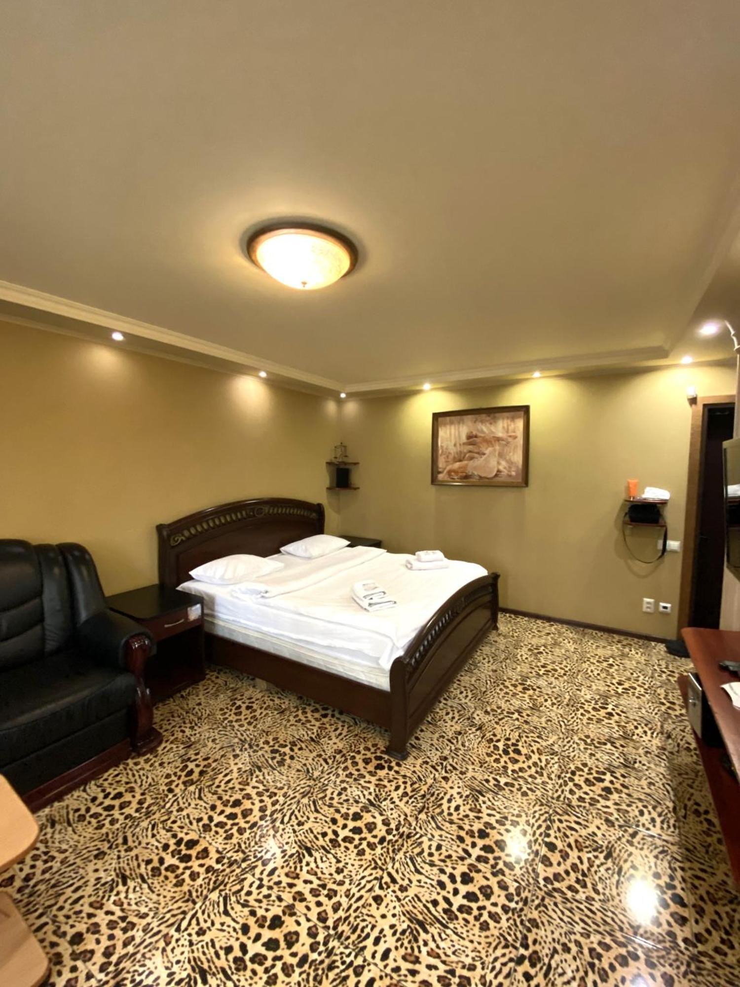 קייב Inn Home Apartments - Pechersk Area מראה חיצוני תמונה