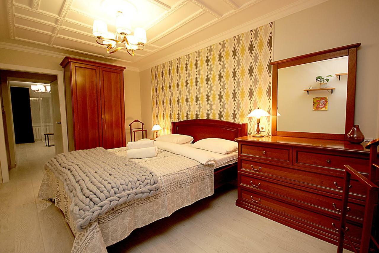 קייב Inn Home Apartments - Pechersk Area מראה חיצוני תמונה