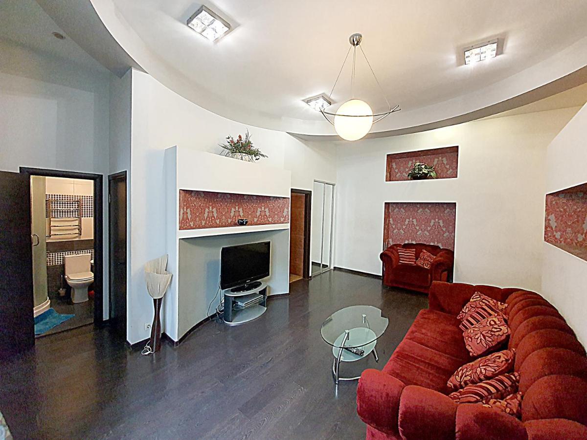 קייב Inn Home Apartments - Pechersk Area מראה חיצוני תמונה